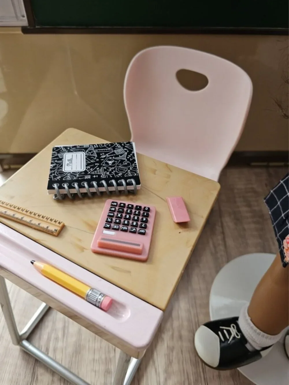 Our Generation School Days 12-piece Remix Bundle for 18
